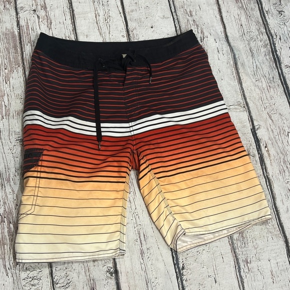 Mens Rip Curl Board Shorts Swim Trunks Bathing Suit Swimwear - Picture 1 of 8